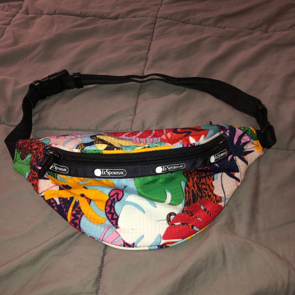 Lesportsac fanny pac